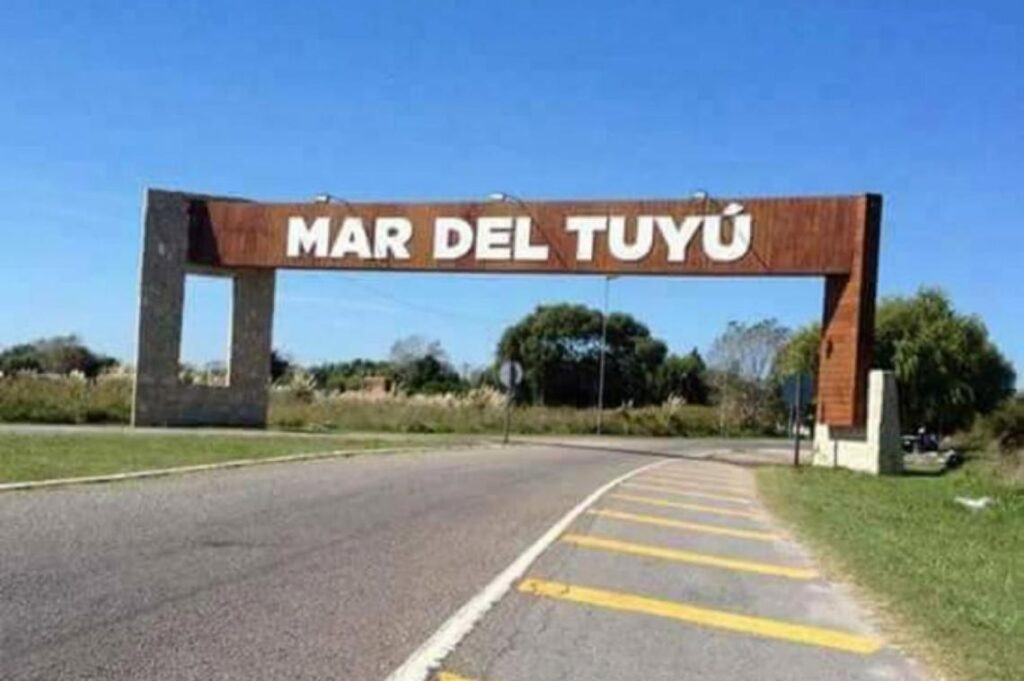 ATAQUE EN LA PLAYA DE MAR DEL TUYÚ: UN TURISTA FUE MORDIDO POR UN PERRO Y SUFRIÓ HERIDAS GRAVES