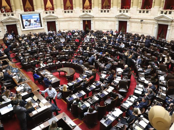 EN DIPUTADOS ABORDAN LA VIOLENCIA POLÍTICA CONTRA CRISTINA KIRCHNER, MILITANTES Y PERIODISTAS EN DIPUTADOS ABORDAN LA VIOLENCIA POLÍTICA CONTRA CRISTINA KIRCHNER, MILITANTES Y PERIODISTAS