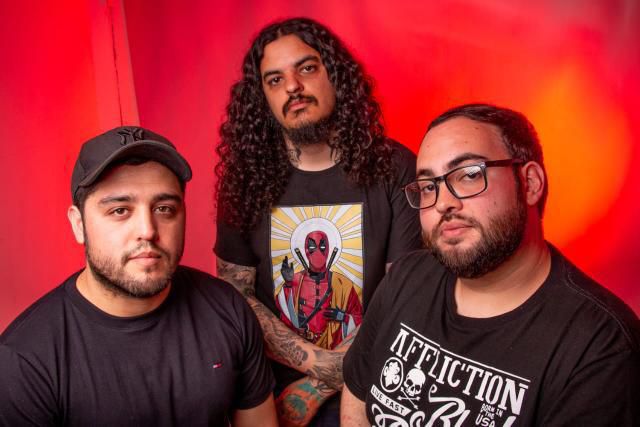 LOS HIJOS DE ATENAS: ROCK FRESCO DESDE DOLORES QUE BUSCA CONQUISTAR NUEVOS ESCENARIOS