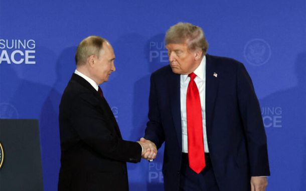 NO HUBO ACUERDO DE PAZ, PERO VLADIMIR PUTIN Y DONALD TRUMP DESTACAN LOS “PROGRESOS” LOGRADOS EN ALASKA