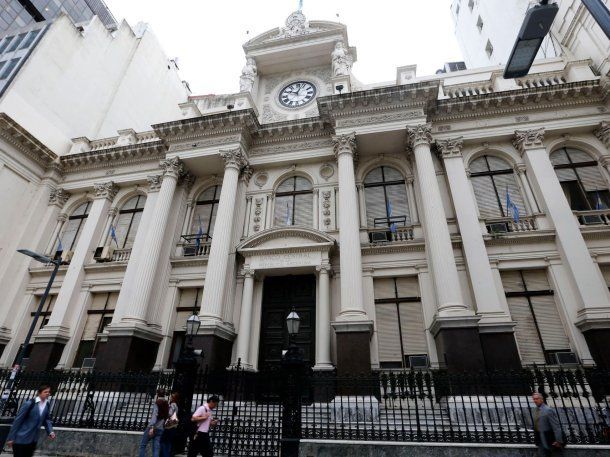 EL BANCO CENTRAL INFORMÓ QUÉ HIZO CON LOS DÓLARES DEL TESORO DE LOS ESTADOS UNIDOS: ENTREGÓ DEUDA A CAMBIO EL BANCO CENTRAL INFORMÓ QUÉ HIZO CON LOS DÓLARES DEL TESORO DE LOS ESTADOS UNIDOS: ENTREGÓ DEUDA A CAMBIO