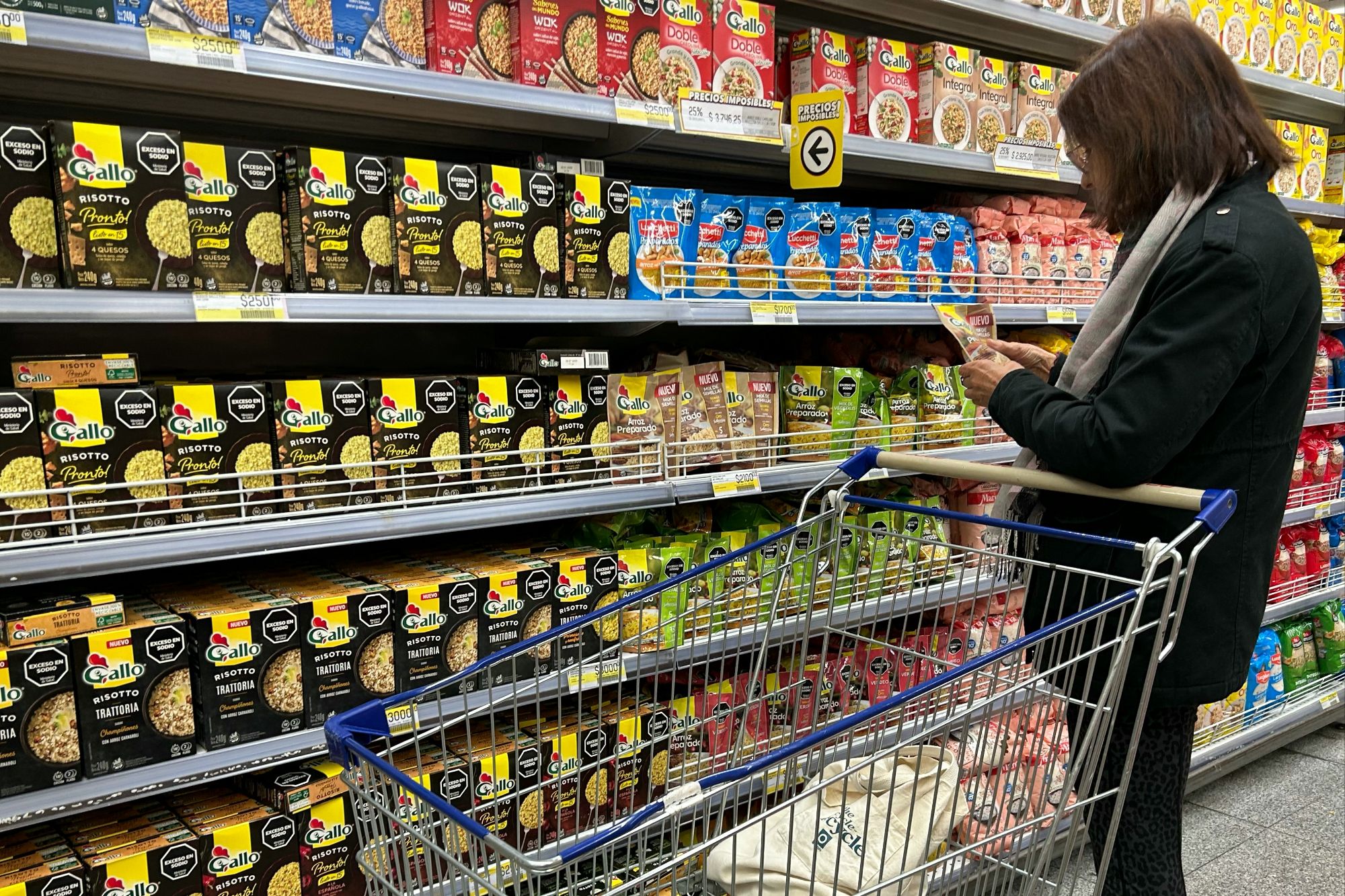 LA INFLACIÓN DE OCTUBRE FUE DE 2,3% Y ACUMULÓ 31,3% EN LOS ÚLTIMOS DOCE MESES LA INFLACIÓN DE OCTUBRE FUE DE 2,3% Y ACUMULÓ 31,3% EN LOS ÚLTIMOS DOCE MESES