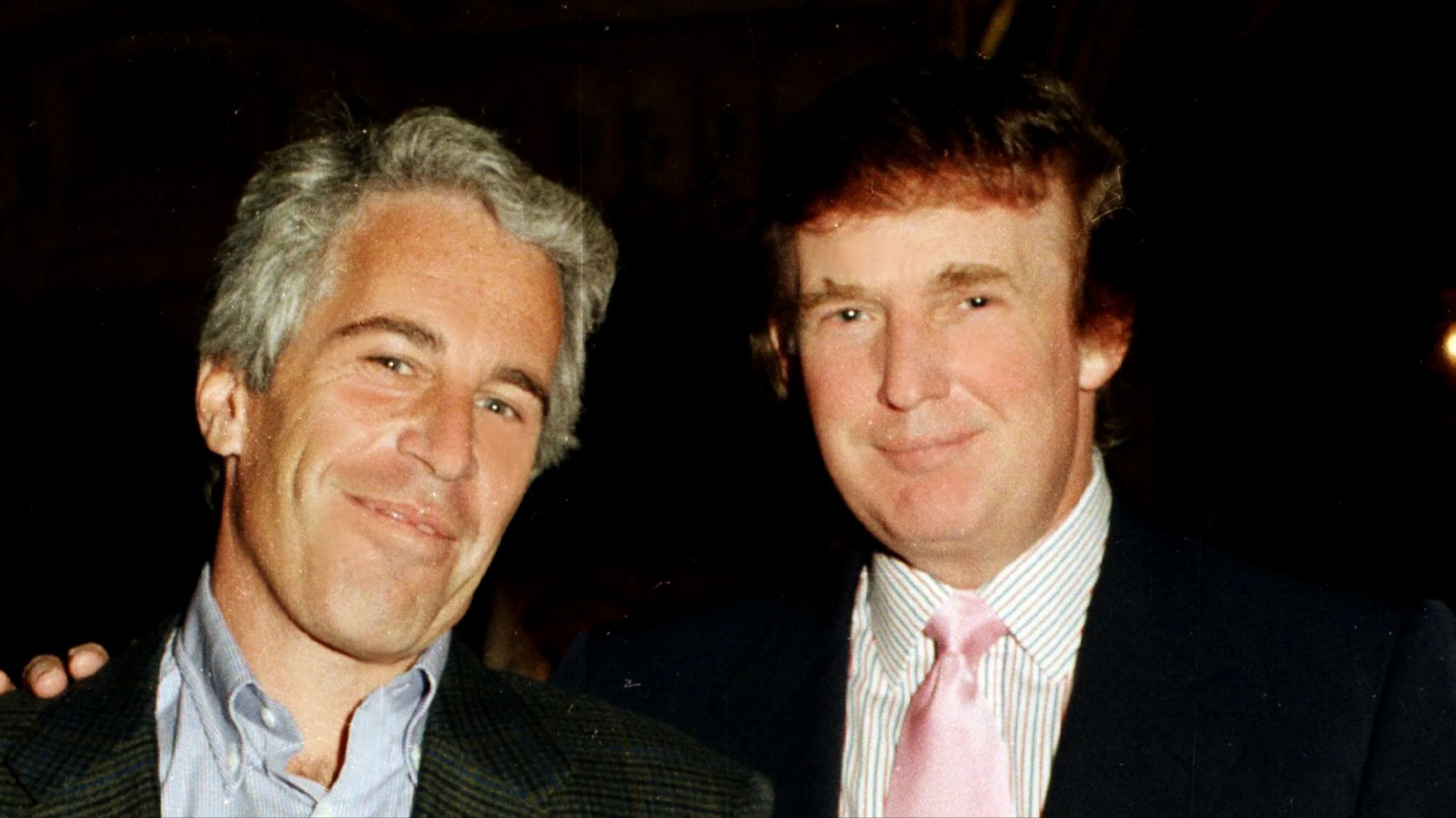 CASO EPSTEIN: CORREOS ELECTRÓNICOS COMPLICAN A DONALD TRUMP post thumbnail image