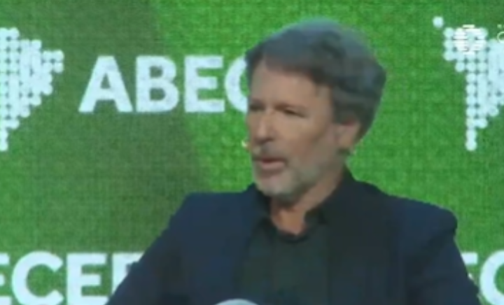 MERCADO LIBRE AHORA PIDE REGULACIONES AL ESTADO