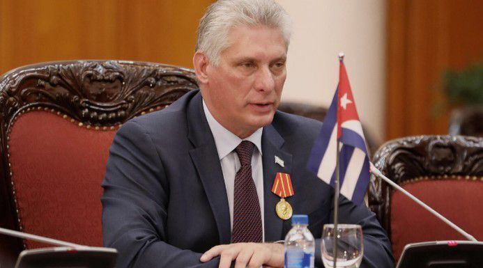 “NADIE NOS DICTA QUÉ HACER”, RESPONDE EL PRESIDENTE CUBANO A TRUMP