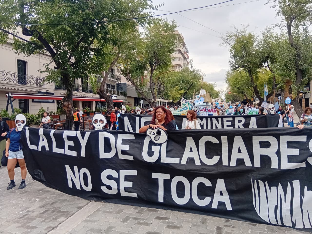 EL CONTRACARRUSEL VOLVIÓ A LAS CALLES CON CONSIGNAS POR EL AGUA Y RECLAMOS SOCIALES post thumbnail image
