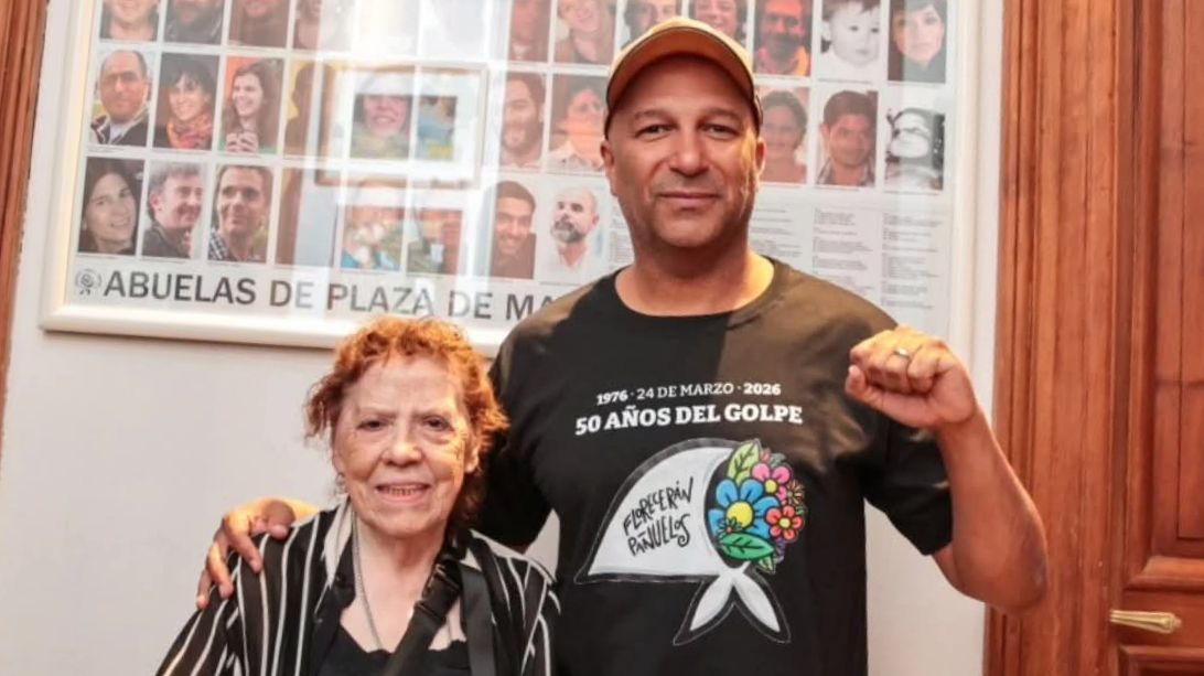 TOM MORELLO VISITÓ ABUELAS DE PLAZA DE MAYO Y DESTACÓ SU LUCHA POR LOS DESAPARECIDOS post thumbnail image