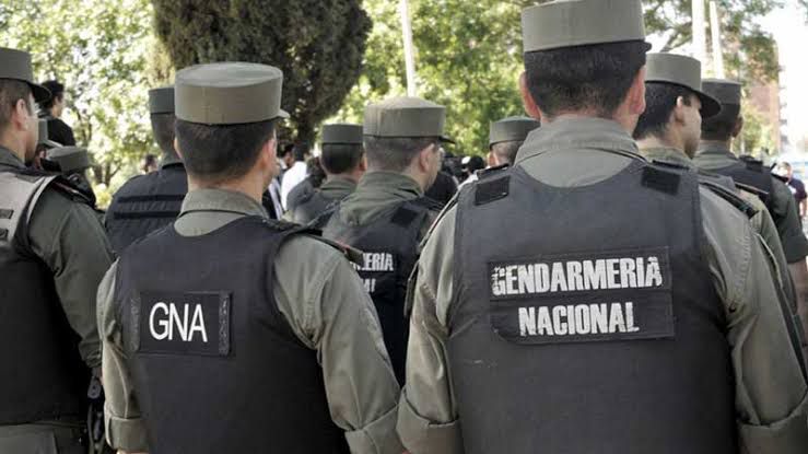 ROSARIO: UN GENDARME DEJÓ SU ARMA REGLAMENTARIA COMO GARANTÍA POR UNA DEUDA DE ALQUILER