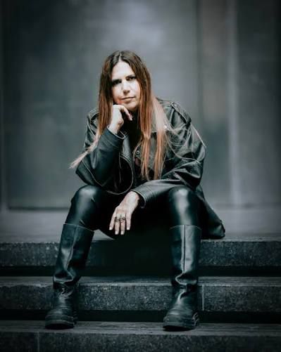 ANITA BELLO PRESENTA SU DISCO “VENDAVAL”