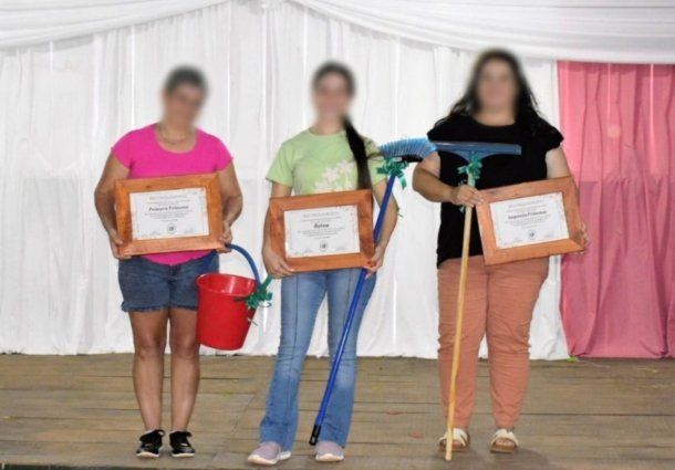 MISIONES: MUNICIPIO ORGANIZÓ EVENTO POR EL DÍA DE LA MUJER CON OBJETOS DE LIMPIEZA COMO “PREMIOS” post thumbnail image