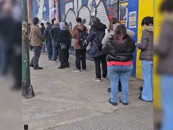 EL EMPLEO INFORMAL SUBIÓ UN 43% A FINES DE 2025: LAS MUJERES Y LOS JÓVENES FUERON LOS MÁS AFECTADOS