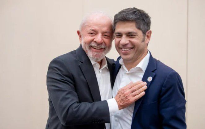 KICILLOF CON LULA EN BARCELONA: “HAY OTRO CAMINO QUE NO ES EL DE LA GUERRA, LA CRUELDAD Y EL ABANDONO” post thumbnail image