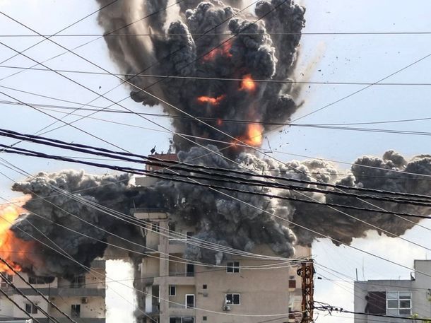 ISRAEL DESCONOCE LA TREGUA EN MEDIO ORIENTE Y BOMBARDEA MÁS DE 100 OBJETIVOS EN LÍBANO EN 10 MINUTOS post thumbnail image