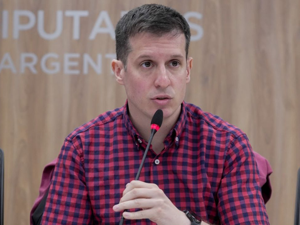 DENUNCIAN LA RETENCIÓN ARBITRARIA DEL DIPUTADO JUAN MARINO EN BOLIVIA post thumbnail image