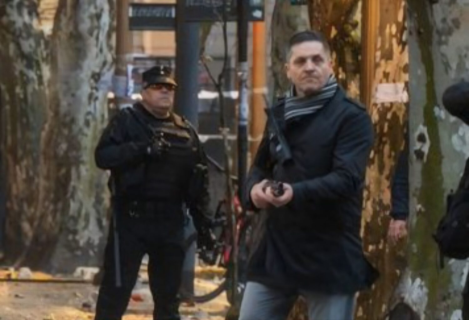 DENUNCIAN A MONTEOLIVA Y A UN COMISARIO DE LA FEDERAL POR LA REPRESIÓN FRENTE AL CONGRESO: PIDEN INDAGATORIAS DENUNCIAN A MONTEOLIVA Y A UN COMISARIO DE LA FEDERAL POR LA REPRESIÓN FRENTE AL CONGRESO: PIDEN INDAGATORIAS
